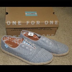 Toms shoes